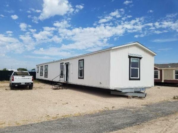 Photo 1 of 2 of home located at Collins Mobile Home Exchange 502 E Hastings Ave Amarillo, TX 79108