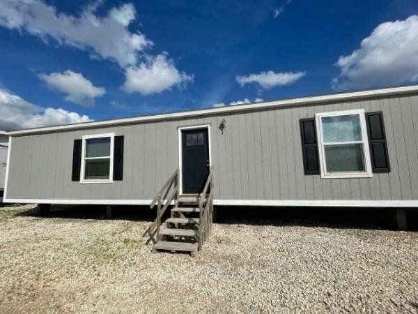 Photo 1 of 2 of home located at KABCO MOBILE HOMES 2749 HIGHWAY 69 S Lumberton, TX 77657
