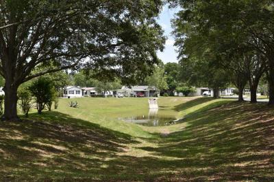 Photo 3 of 27 of home located at 6015 Oakmont Ave Ocala, FL 34472