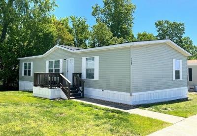 Mobile Home at 120 Lynnwood Circle Clarksville, TN 37040