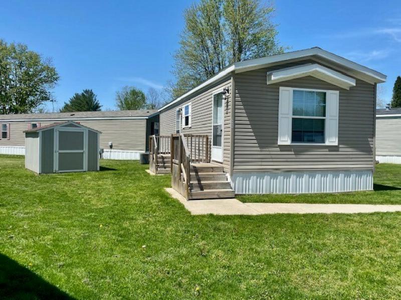 Mobile home available near Lowell Michigan
