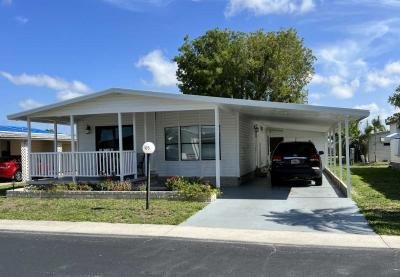 Mobile Home at 105 Sunset Cir North Fort Myers, FL 33903