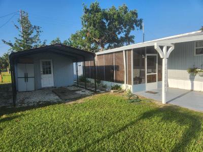 Photo 2 of 17 of home located at 11501 Us Hwy 27 S, Lot 8 Sebring, FL 33876