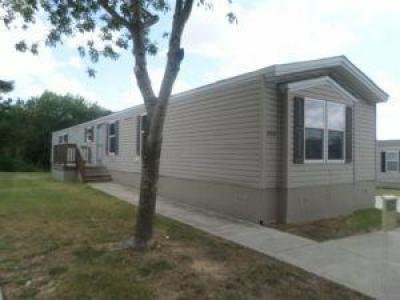 Mobile Home at 7460 Kitty Hawk Rd Site 208 Converse, TX 78109