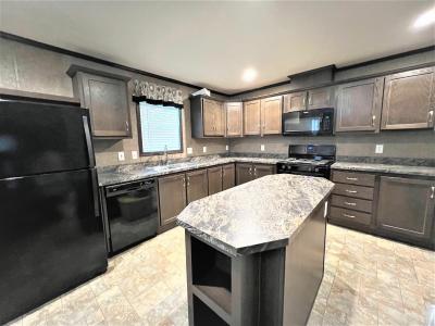 Mobile Home at 16096 Suffolk Drive Lot 275 Holly, MI 48442