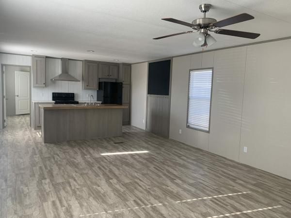 2022 Oakwood Manufactured Home