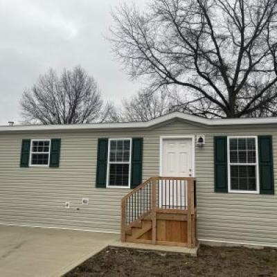 Columbia Park Mobile Home Park in Olmsted Falls, OH | MHVillage