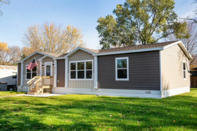 Mobile Home at 5770 Country View Tr. Farmington, MN 55024