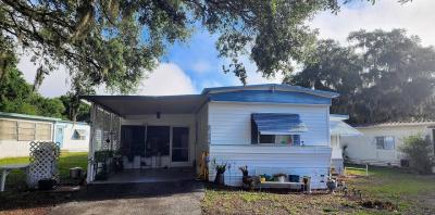 Mobile Home at 13043 Lemon Ave Grand Island, FL 32735