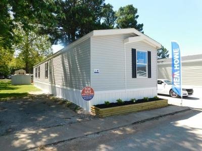 Mobile Home at 2575 W Martin Luther King Blvd #C06 Fayetteville, AR 72704