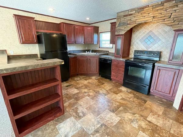 2013 Adventure Mobile Home For Rent