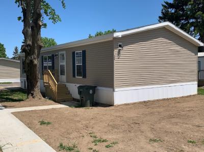 Mobile Home at 24 Canary Hill  #318 Orion Charter Township, MI 48359