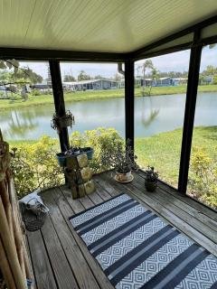 Photo 4 of 28 of home located at 8211 Lakeshore Drive Ellenton, FL 34222