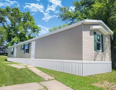 Mobile Home at 803 18th St. Albert Lea, MN 56007