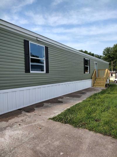 Mobile Home at 2710 North Farm Road #44 Springfield, MO 65803