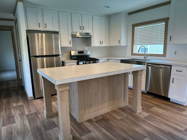 2022 Clayton Athens Mobile Home For Rent