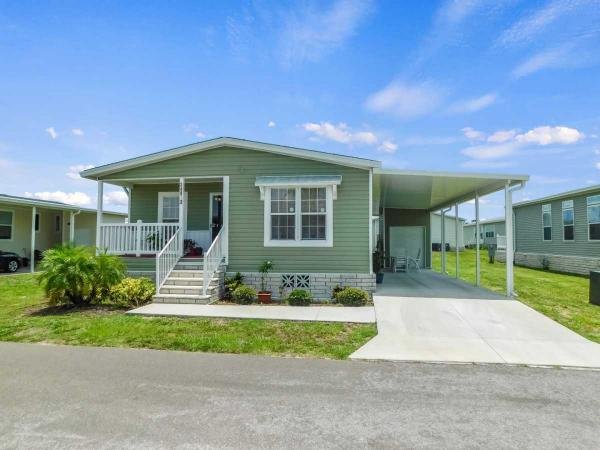 Photo 1 of 2 of home located at 34952 Blue Starling Street Zephyrhills, FL 33541