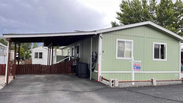 Airport Road Mobile Home Park www.mhvillage.com