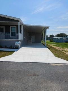 Photo 3 of 21 of home located at 12 Joanna Dr Lot 416 Lake Placid, FL 33852