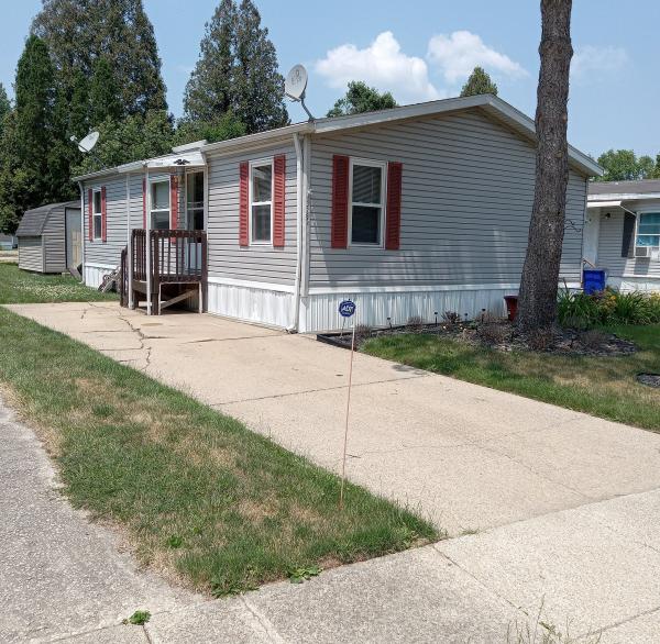 1996 Millbrook Mobile Home For Sale 3265 Birchview Drive Ravenna, OH