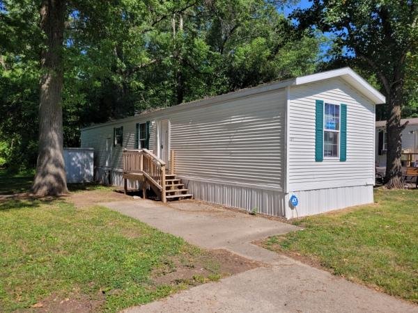 1998 Holly Park Mobile Home For Sale