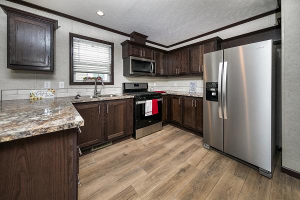 2023 Skyline - Sugar Creek Mobile Home For Rent