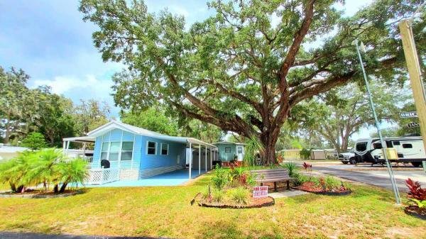 Photo 1 of 2 of home located at 37647 Chancey Rd. Lot #263 Zephyrhills, FL 33541