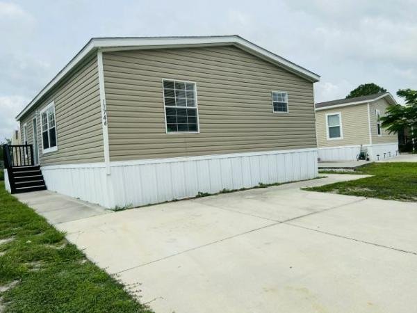 2019 LIOH Mobile Home For Rent
