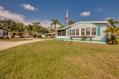 Mobile Home at 10011 Bay Hill Circle North Fort Myers, FL 33903