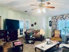 Photo 4 of 25 of home located at 3635 Wonderland Park Lane Kissimmee, FL 34746