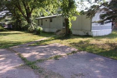 Mobile Home at 340 E Levi Lee Rd Warsaw, IN 46582