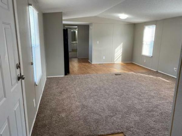 2002 Schult Mobile Home For Sale