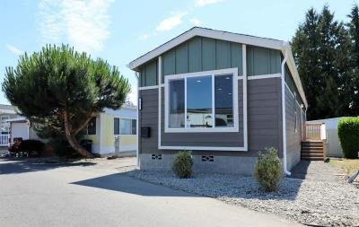 Mobile Home at 18121 32nd Ave S Seatac, WA 98188