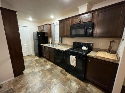 Mobile Home at 46316 Worlington Macomb, MI 48044