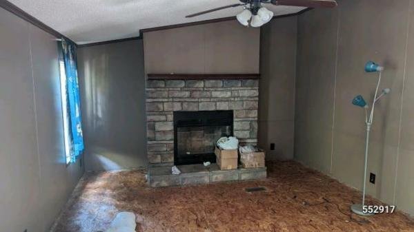 Photo 1 of 2 of home located at Hwy 59 Discount Homes, L.l.c. 18101 Linden Dr Neosho, MO 64850