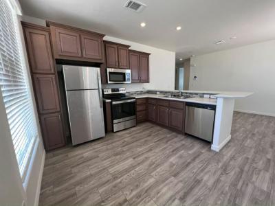 Photo 2 of 20 of home located at 2206 S. Ellsworth Road, #086B Mesa, AZ 85209