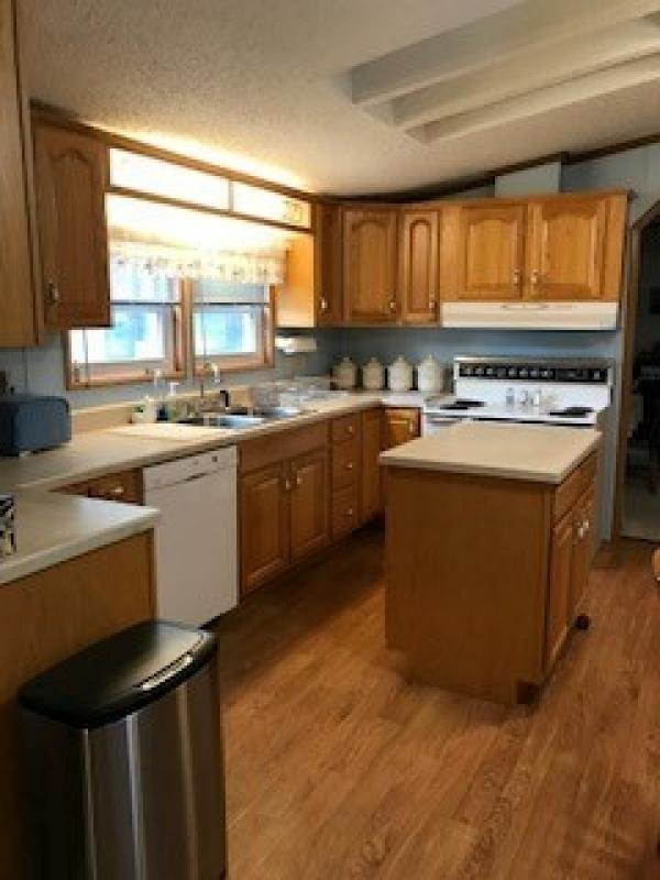 1991 Colonial 28 Mobile Home For Sale