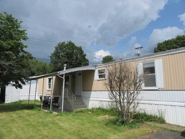 1987 Schult Manufactured Home