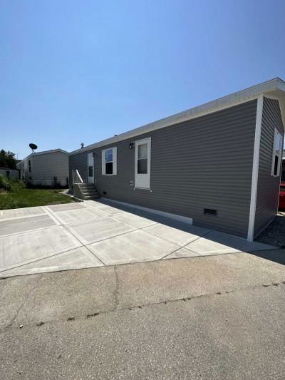 Mobile Home at 4221 S 6th St. #C-27 Milwaukee, WI 53221