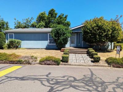 Photo 2 of 25 of home located at 655 NE Burnett Road, Sp. #12 McMinnville, OR 97128