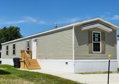 Mobile Home at 1434 E Murry St Greenwood, IN 46143
