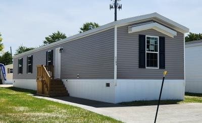 Mobile Home at 1385 York St Greenwood, IN 46143