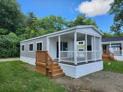 Mobile Home at 25800 Haas Rd. Site V06 New Hudson, MI 48165