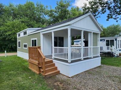 Mobile Home at 25800 Haas Rd. Site V05 New Hudson, MI 48165