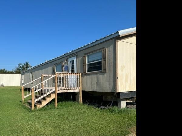 2010  Mobile Home For Sale