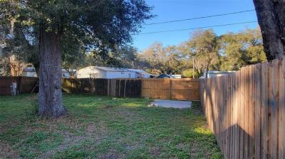 Photo 4 of 8 of home located at 10508 Bay Hills Cir Comes With Land! Thonotosassa, FL 33592