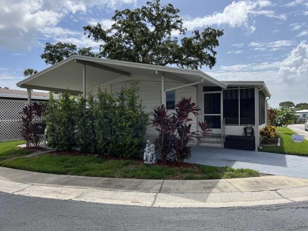 Photo 1 of 2 of home located at 100 Hampton Rd Clearwater, FL 33769