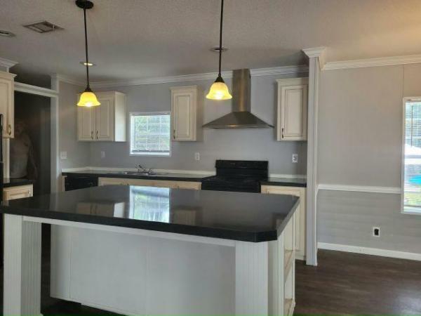 2016 LIVE OAK Mobile Home For Sale