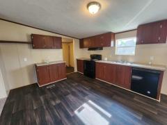 Photo 4 of 10 of home located at 242 North St Maunie, IL 62861