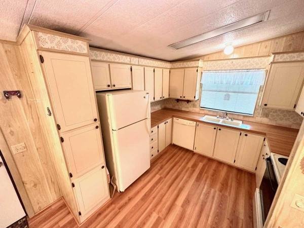 1985 Barr Manufactured Home